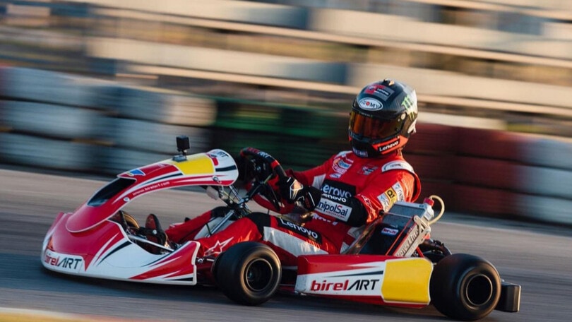 MotoGP, Pecco Bagnaia passa alle quattro ruote: eccolo al volante di un kart