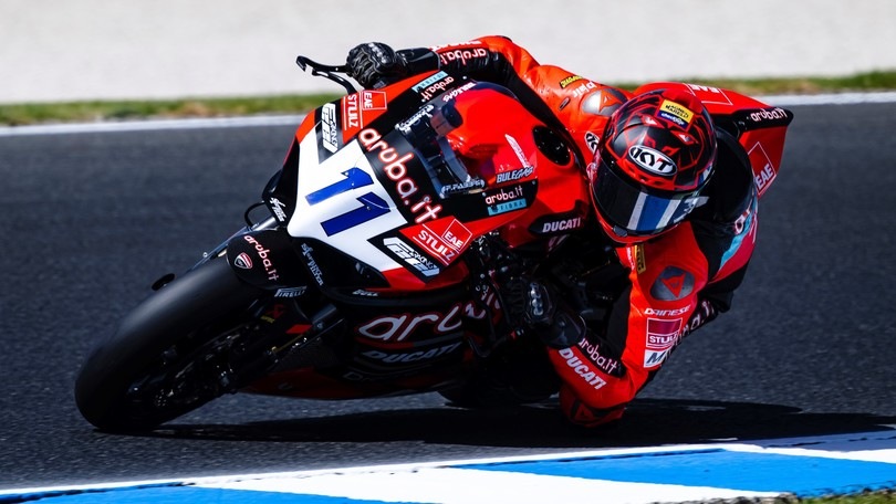 SSP, Phillip Island: Bulega batte Manzi e trionfa anche in Gara 2