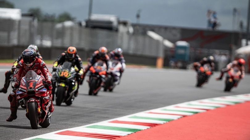 La MotoGP pensa al futuro, come sarà la classe regina nel 2027?