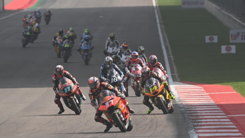 Moto2, Acosta in Indonesia per seminare Arbolino