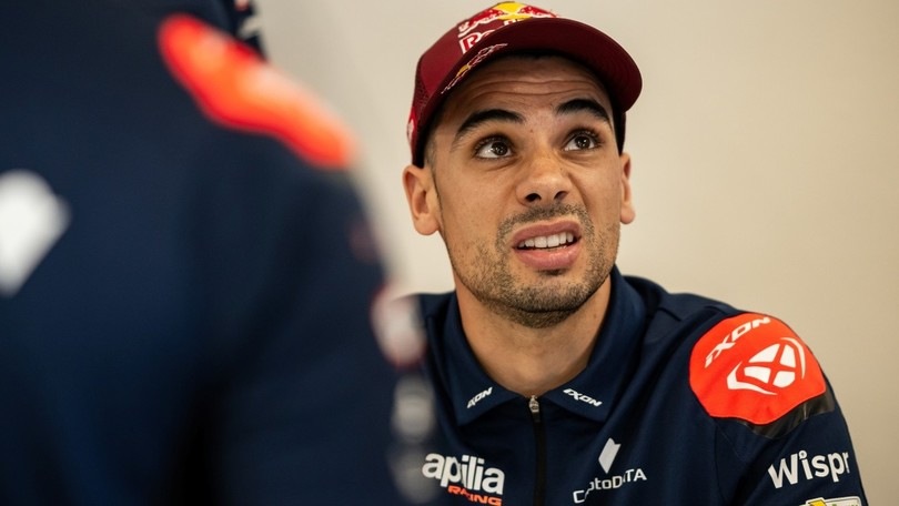 Oliveira: "L'Aprilia MotoGP mi piace, ma... la voglio ufficiale"
