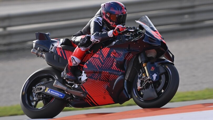 Marquez secondo solo a Vinales nei test MotoGP di Valencia
