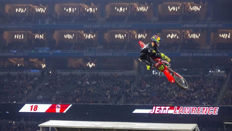 SX450: Jett vola a Detroit