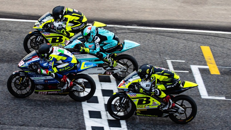 CIV, al Mugello lo show è nella PreMoto3! Ruda e Fina vincono in Moto3 e Supersport 300