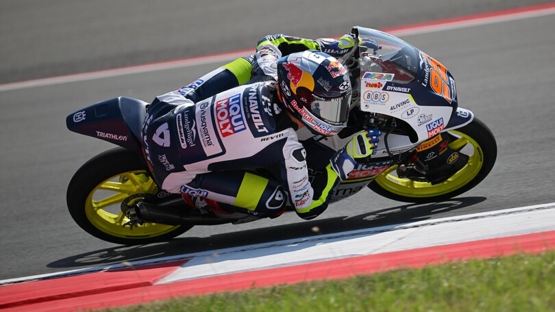 Moto3, risultati delle P1 al GP Indonesia 2024: Veijer primo, Bertelle quarto