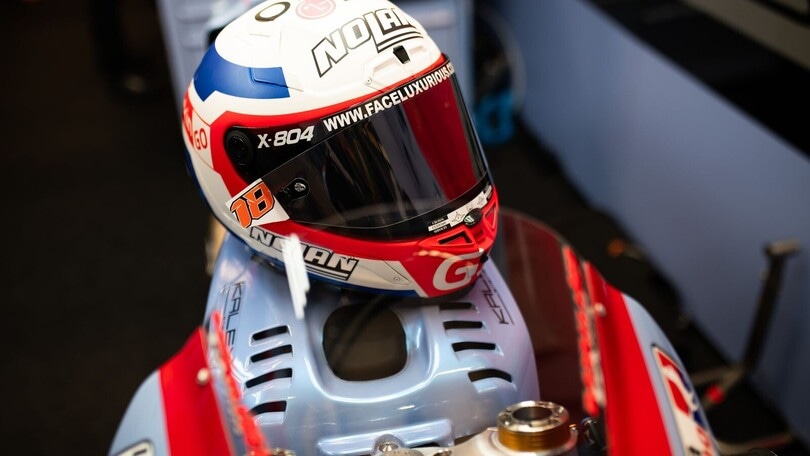 Nolan saluta la MotoGP, Gonzalez la celebra con un casco rétro