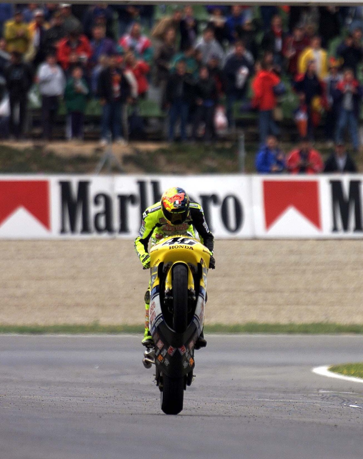 MotoGP Jerez, tuffo nel passato: il primo podio di Valentino Rossi nel 2000