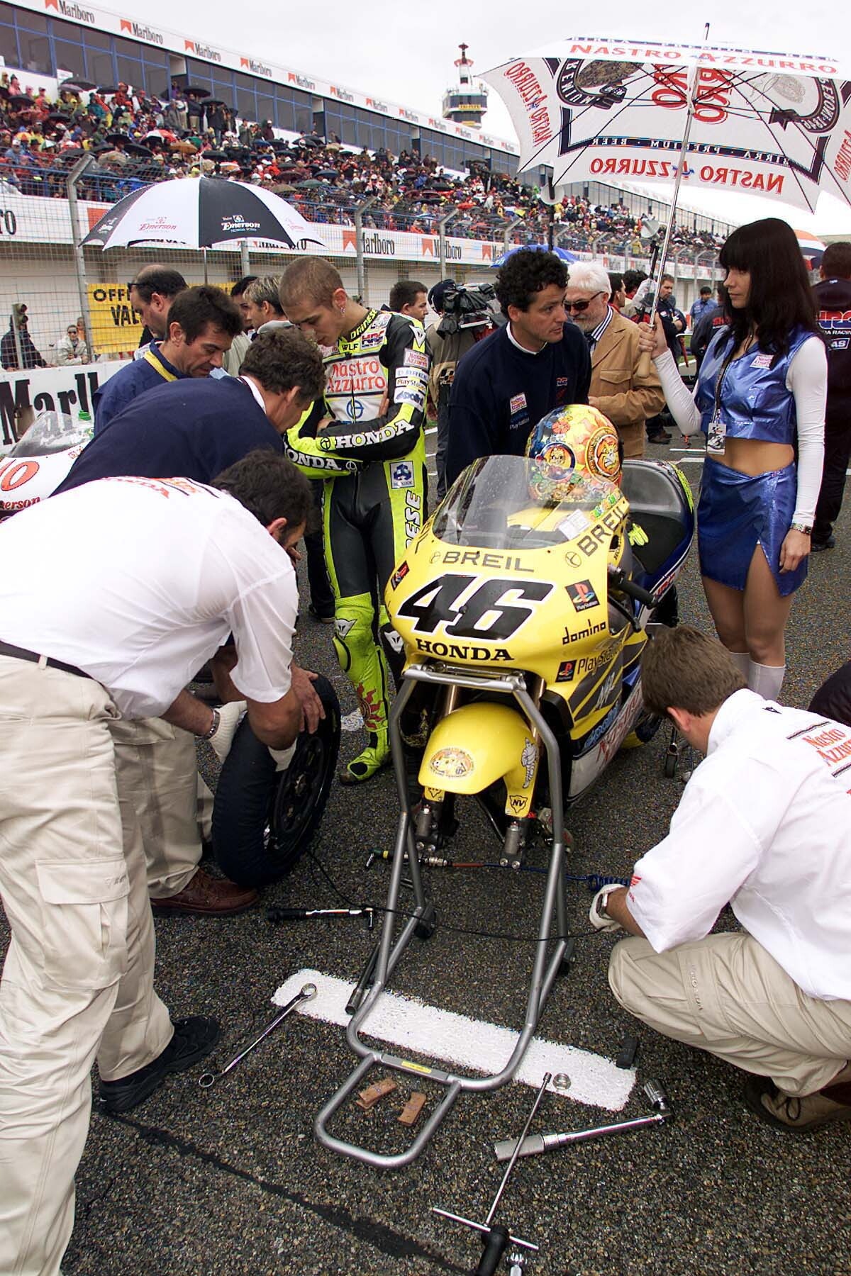 MotoGP Jerez, tuffo nel passato: il primo podio di Valentino Rossi nel 2000
