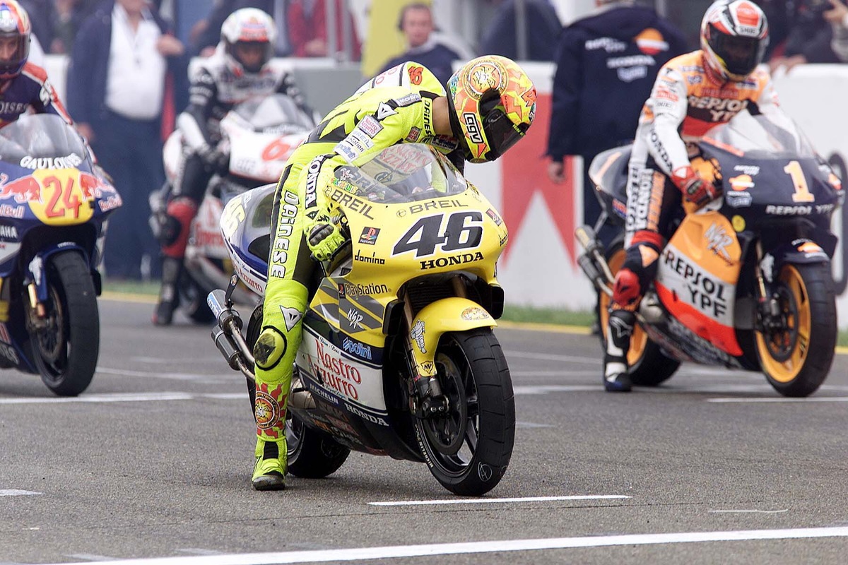 MotoGP Jerez, tuffo nel passato: il primo podio di Valentino Rossi nel 2000