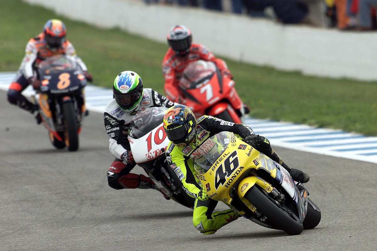MotoGP Jerez, tuffo nel passato: il primo podio di Valentino Rossi nel 2000