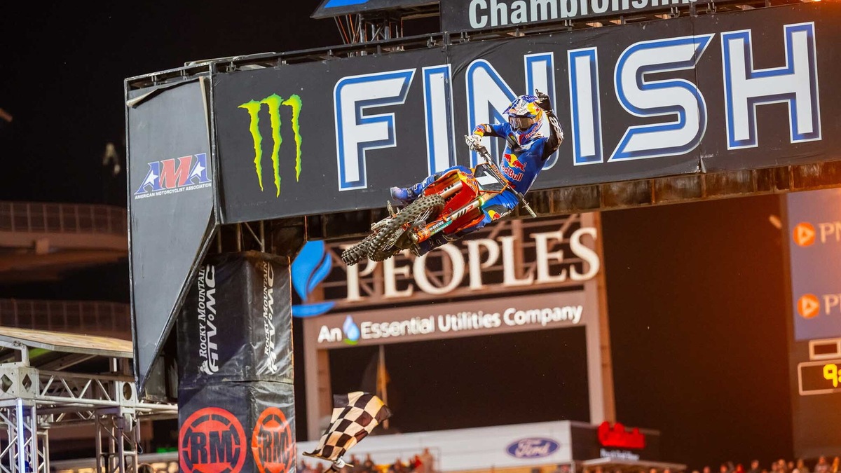 250SX: ribaltone nella costa Est