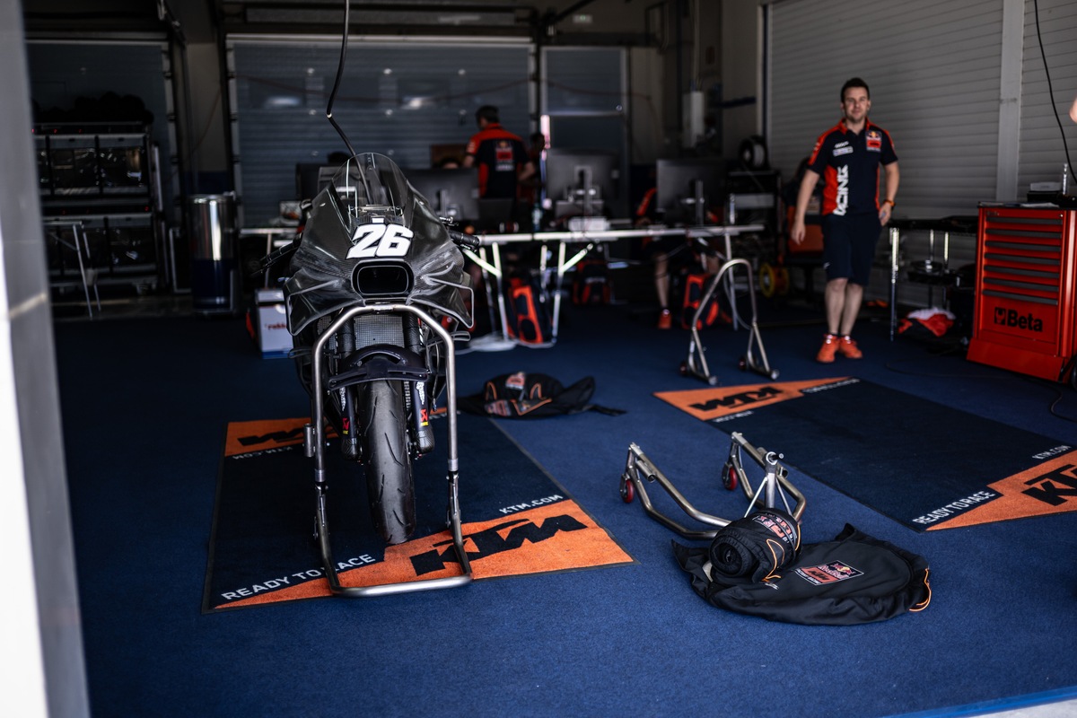MotoGP, la carena avanzata della KTM vista da vicino: tutti i dettagli