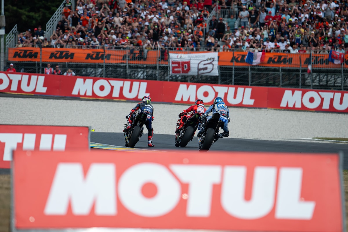 Sprint MotoGP Le Mans: il "race winning overtake" di Marc Marquez su Quartararo