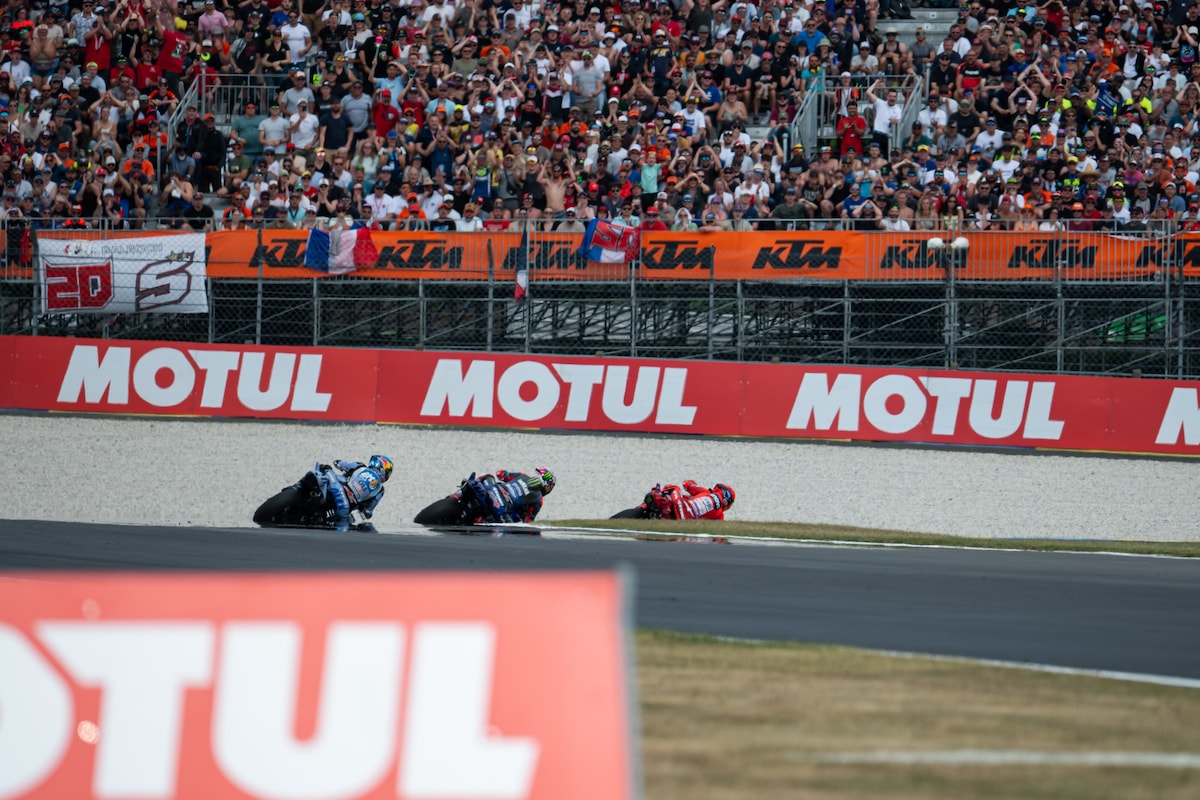 Sprint MotoGP Le Mans: il "race winning overtake" di Marc Marquez su Quartararo