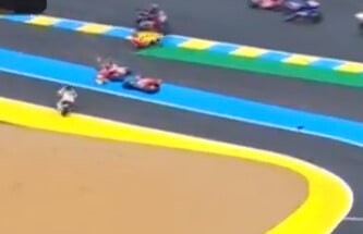 MotoGP Le Mans, caduta di Bagnaia: che disastro!