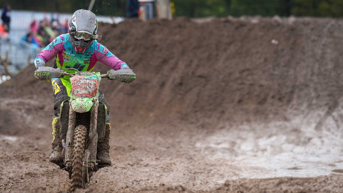 MXGP: Febvre più forte del fango in gara uno