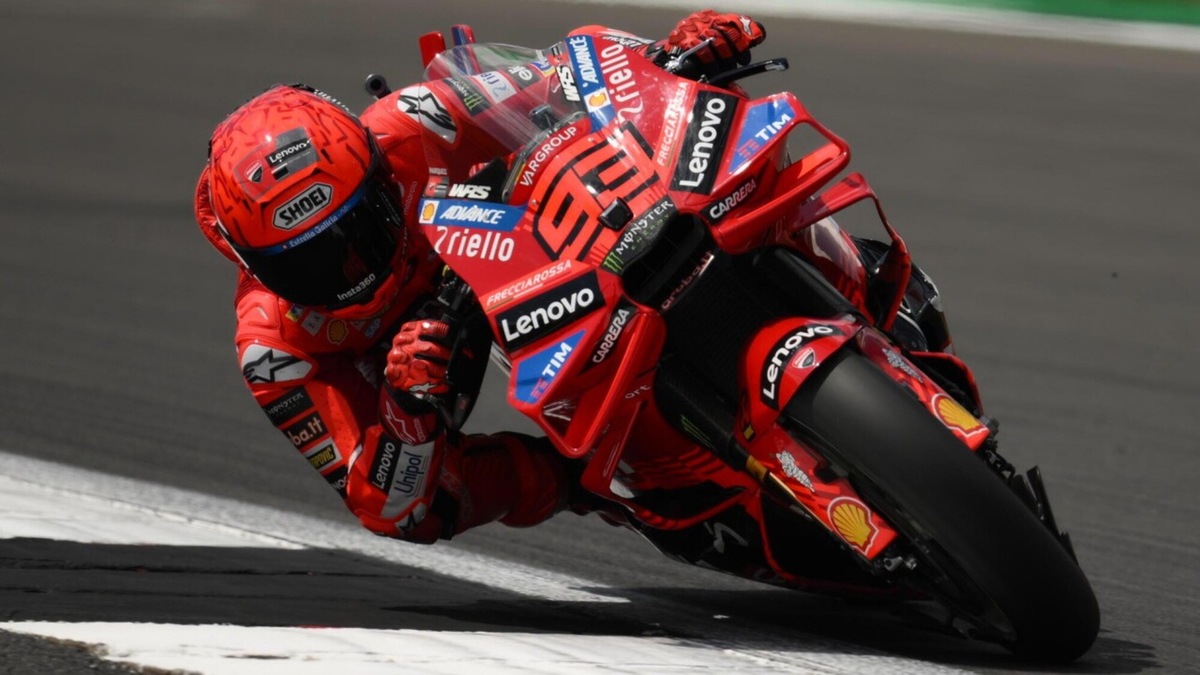 GP Silverstone: è il "solito" Marc Marquez a svettare, Morbidelli in scia