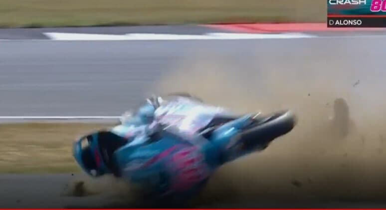 Moto2, rocambolesco incidente per Alonso a Silverstone