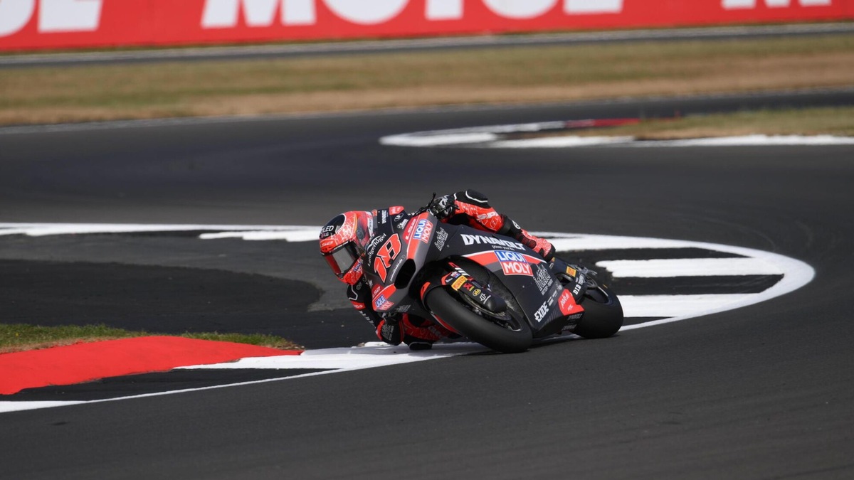 Moto2 Silverstone: Manuel Gonzalez si conferma l'uomo da battere, segue Senna Agius