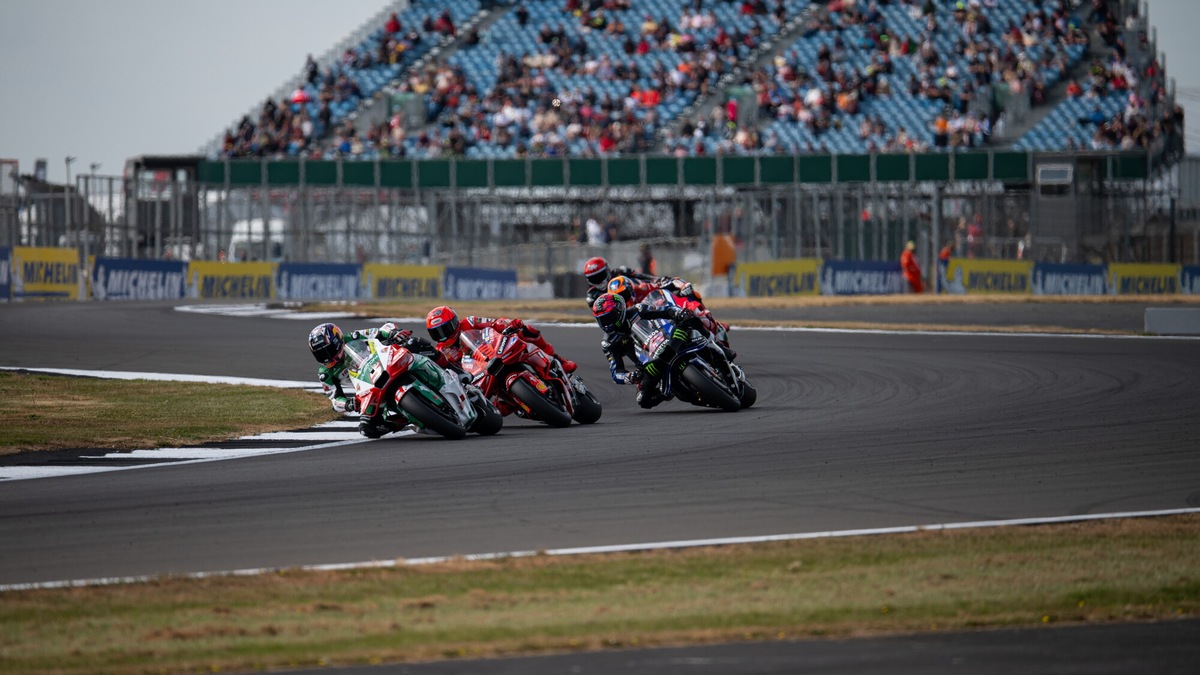 MotoGP LIVE, GP Gran Bretagna 2025 in DIRETTA: segui la Sprint Race