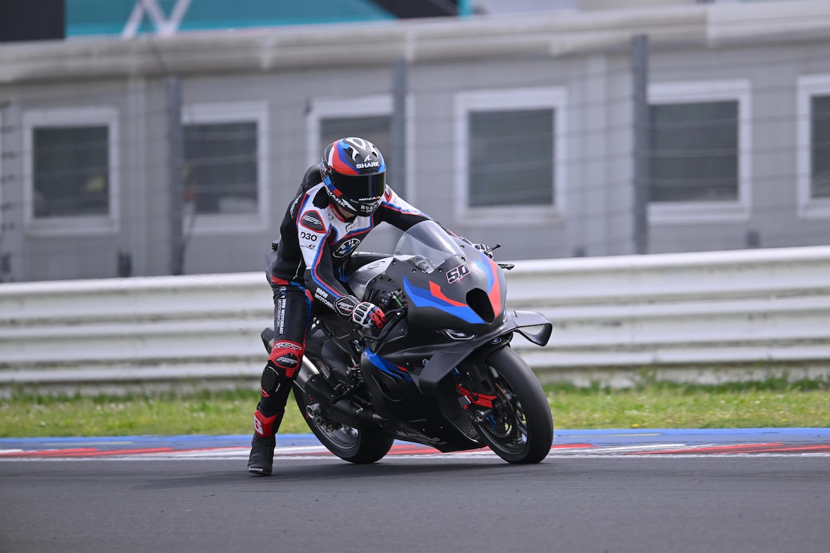 SBK, novità a Misano: spunta un nuovo sensore sulla BMW di Guintoli