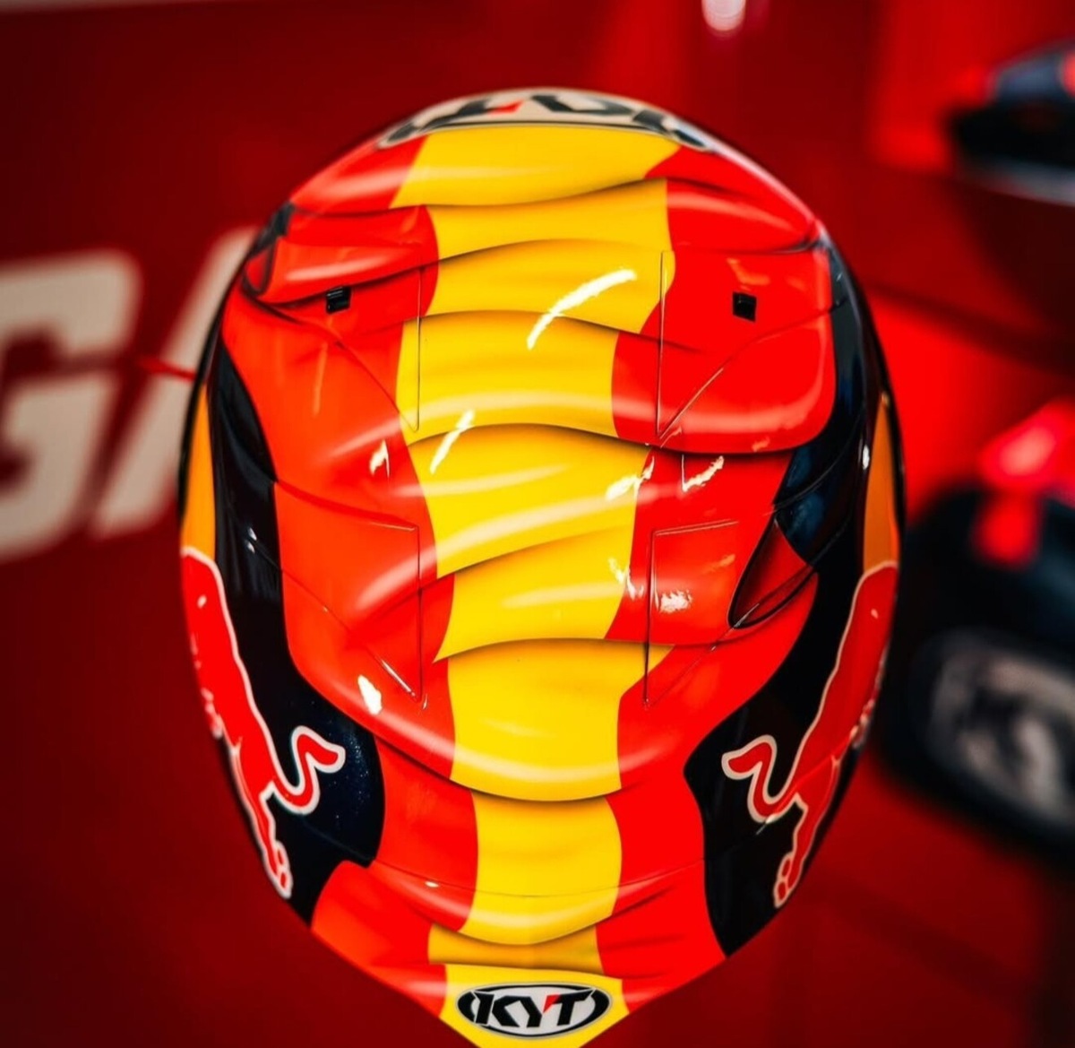 MotoGP, una varietà dei caschi speciali: da Bagnaia a Iannone