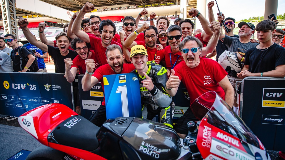 Moto3, SSP300 e Rookies Cup: Benat Fernandez, l'eroe dei tre mondi