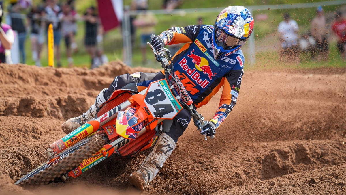 MXGP: Herlings conquista il primo round in Lettonia