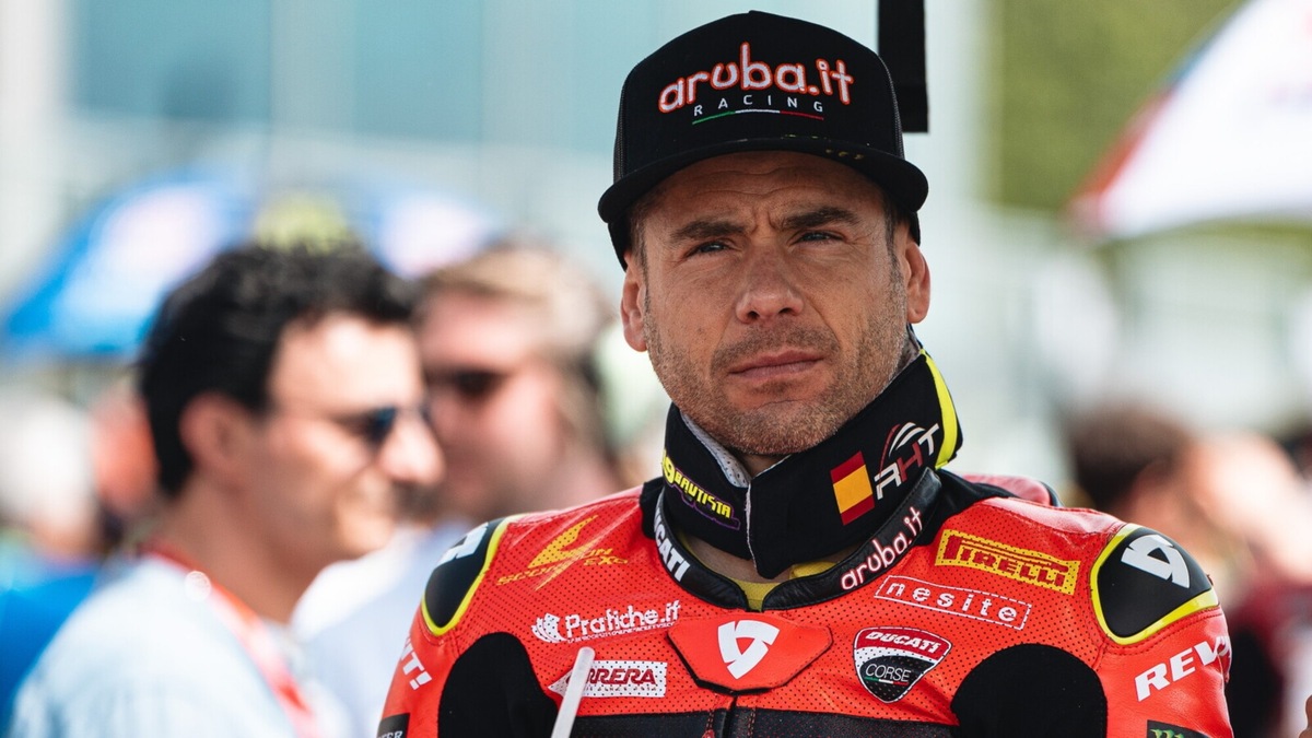 SBK, ribaltone Ducati Aruba: Bautista verso i saluti!