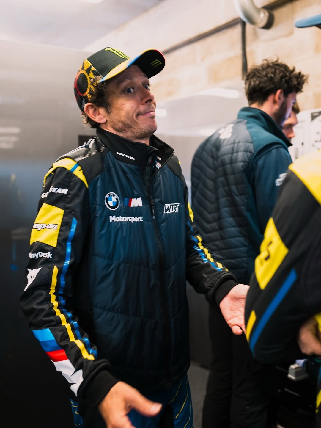 Valentino Rossi alla 24h di Le Mans: le foto dei primi giri in pista