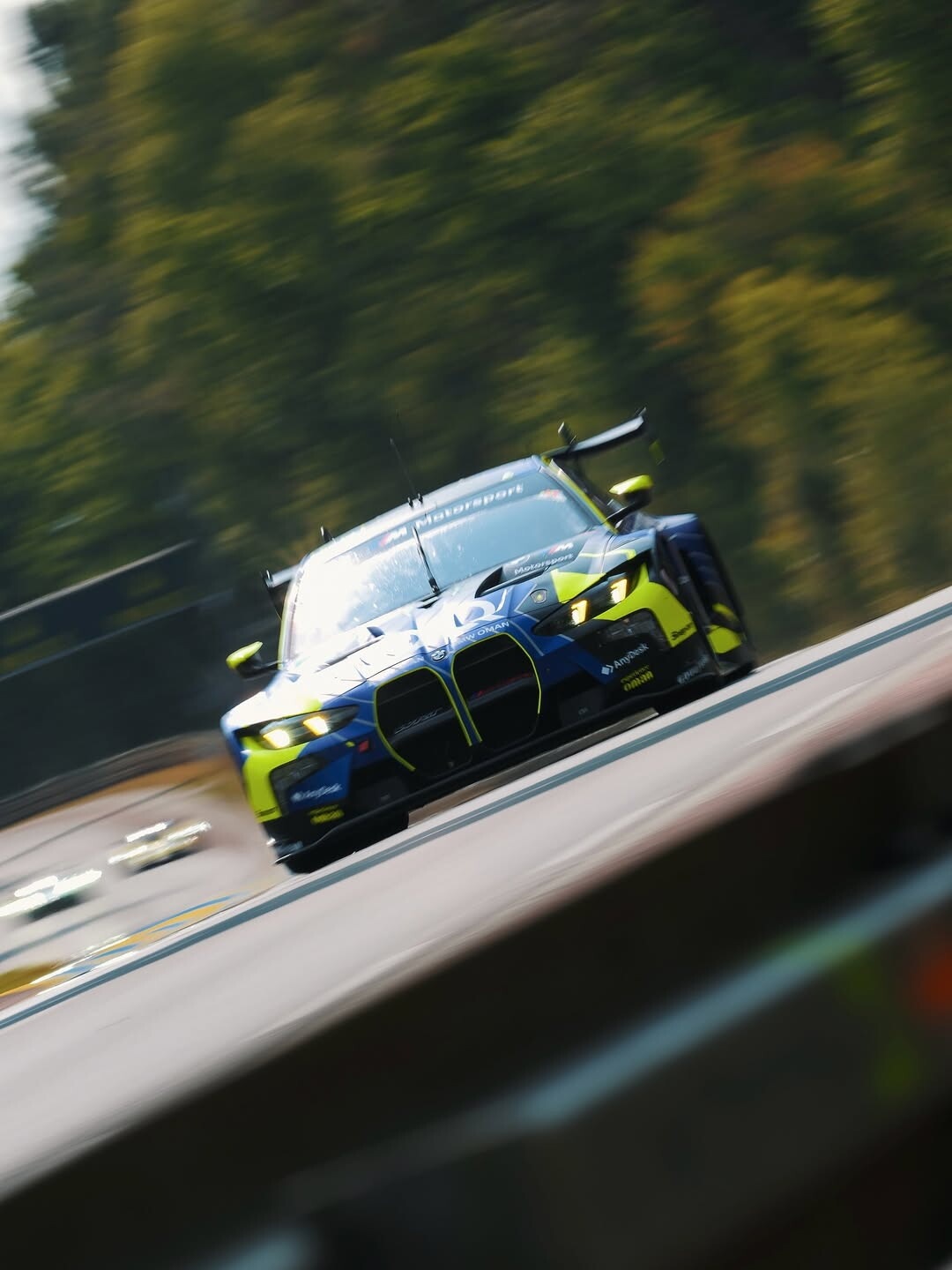 Valentino Rossi alla 24h di Le Mans: le foto dei primi giri in pista