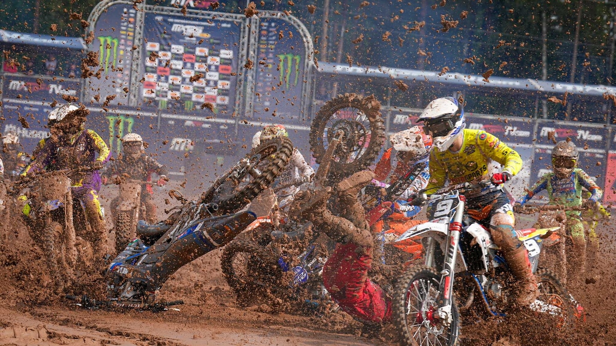 EMX125: la dura vita nel fango