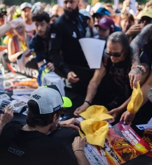 Valentino Rossi alla 24h di SPA, con lui anche Magnussen: tutte le foto