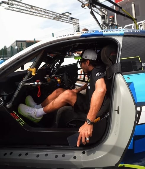 Valentino Rossi alla 24h di SPA, con lui anche Magnussen: tutte le foto