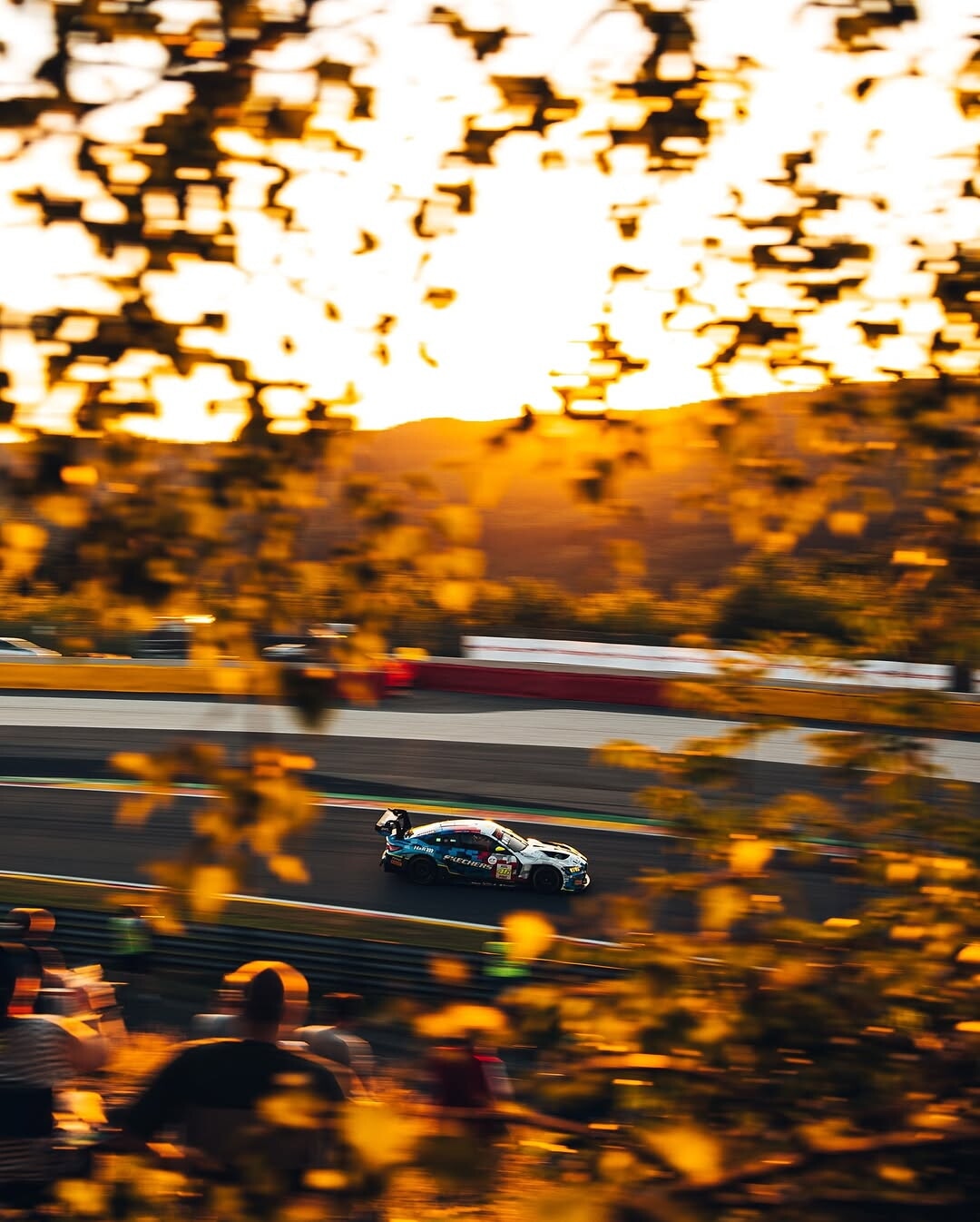 Tra sudore e insetti sull'auto, ecco il dietro le quinte della 24 SPA di Valentino Rossi