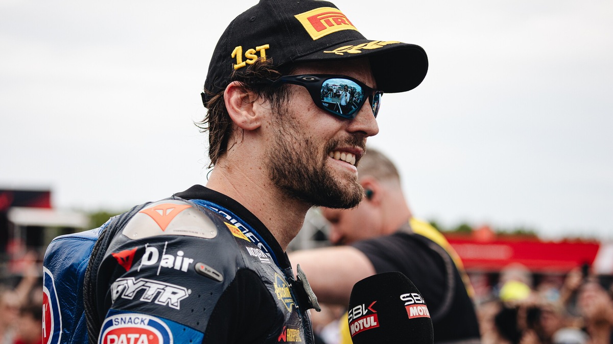 SSP, che equilibrio a Donigton: Manzi si prende la pole ma la top8 è in soli 288 millesimi!