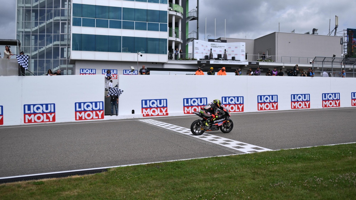 Moto3 Germania, Muñoz conquista la seconda vittoria stagionale e batte Quiles e Rueda