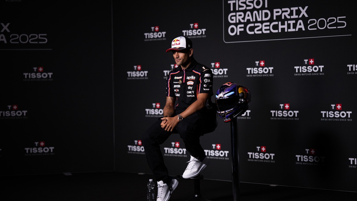 MotoGP, Martin chiarisce la situazione con Aprilia: le foto della conferenza stampa