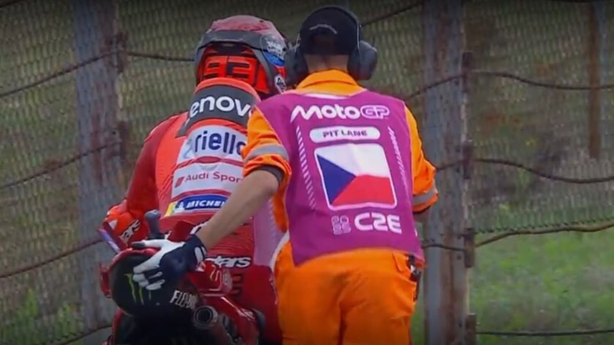 MotoGP, problema tecnico per Marc Marquez: preoccupazione nel box Ducati