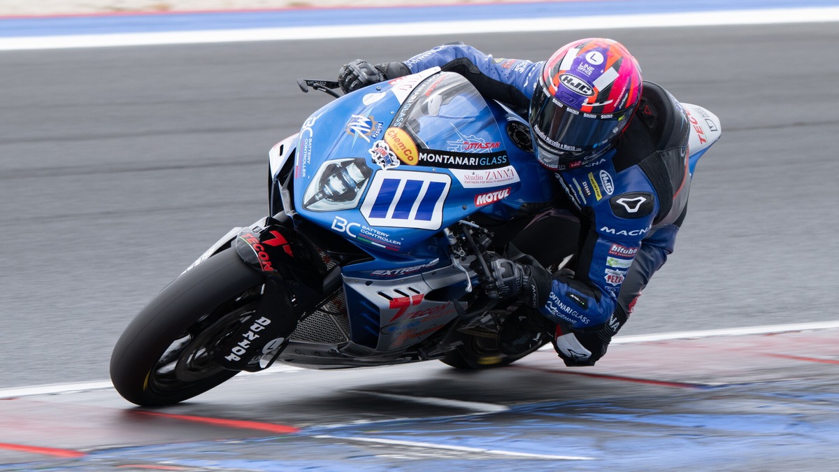 CIV, Ottaviani centra la pole in SSP, record della pista per Sorrenti in Sportbike