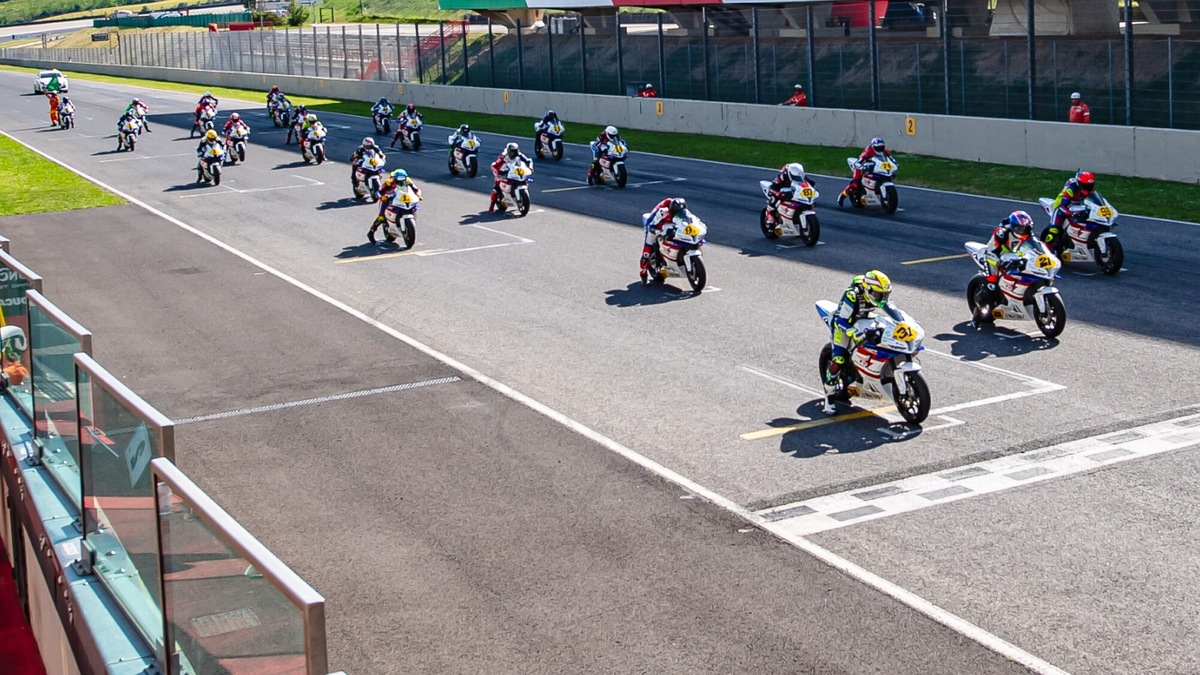 Spettacolo assicurato: la Pro Honda CBR600RR Cup by Improve torna in azione a Vallelunga