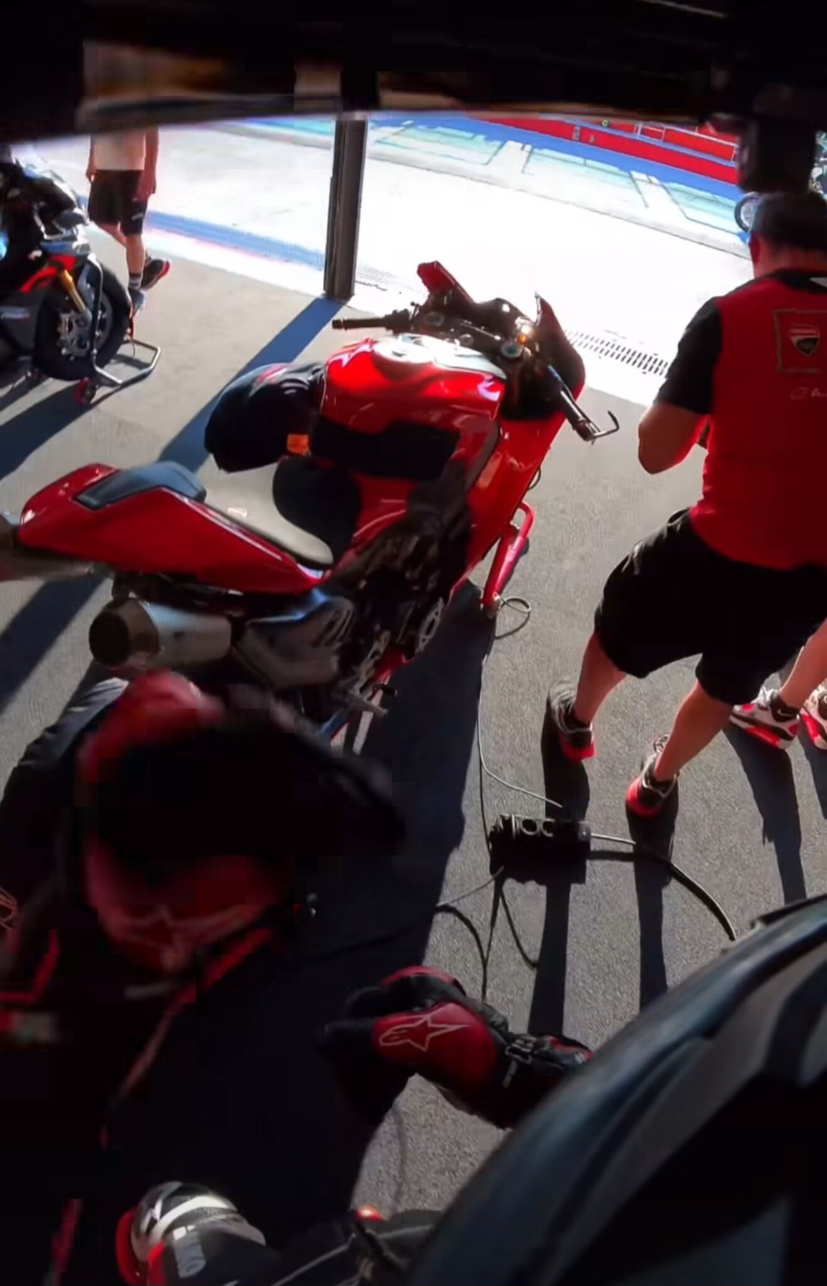 MotoGP, vacanze finite per Pecco Bagnaia: dalla Sardegna a Misano