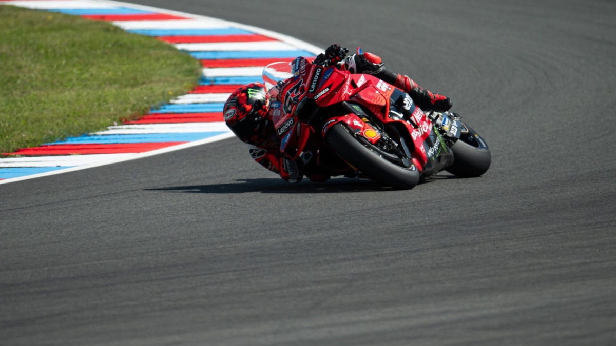 MotoGP, Alex Barros sulla gestione di Bagnaia: "Non mi fido di Ducati, hanno già bruciato tanti piloti"