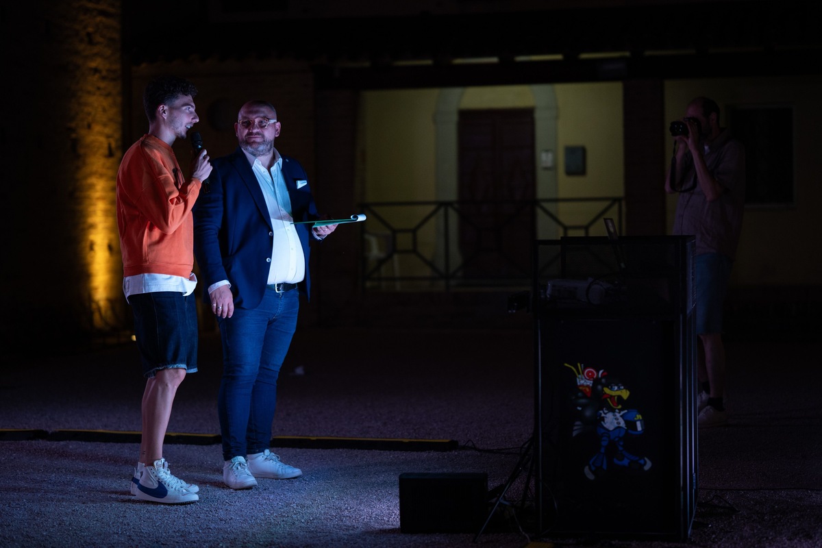 Baldassarri, il suo Fan Club e Montecosaro omaggiano il leggendario Dottor Costa