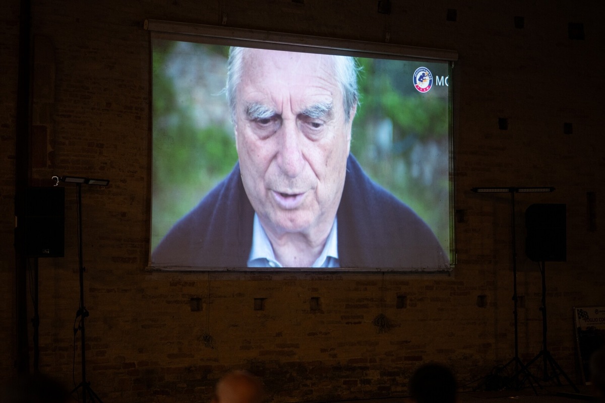Baldassarri, il suo Fan Club e Montecosaro omaggiano il leggendario Dottor Costa