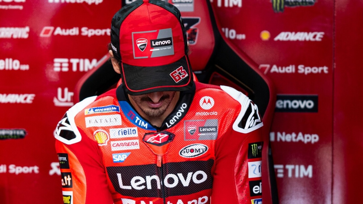 Come un gatto che (non) si morde la coda: mai così male Bagnaia in MotoGP