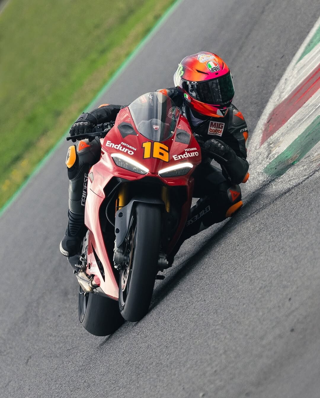 MotoGP, Valentino Rossi, Morbidelli, Aldeguer e tanti altri in pista al Mugello