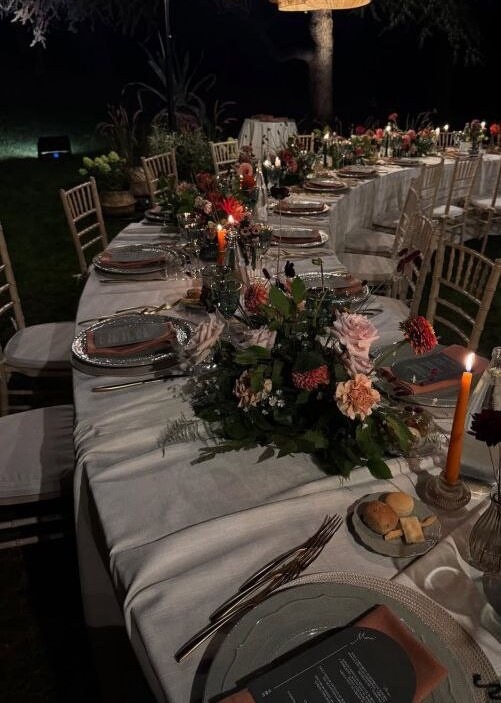 Marc Marquez e Gemma Pinto elegantissimi al matrimonio di Mauro Grassilli