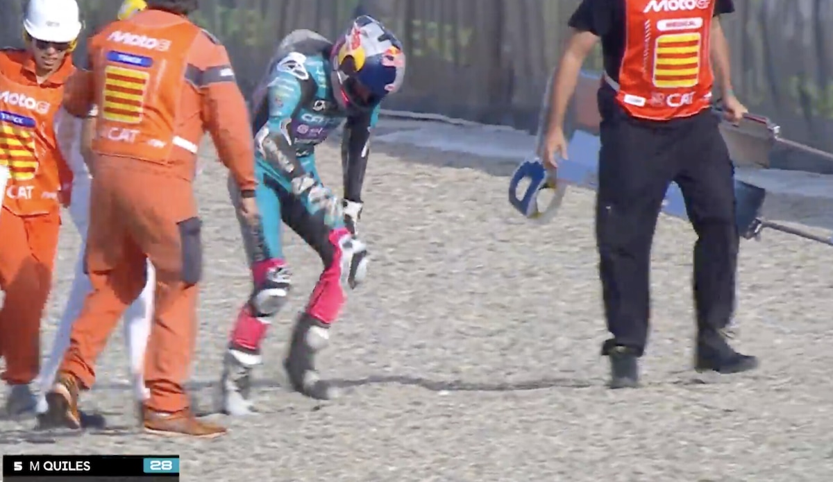 Moto3, la sequenza della spaventosa caduta di Maximo Quiles a Barcellona
