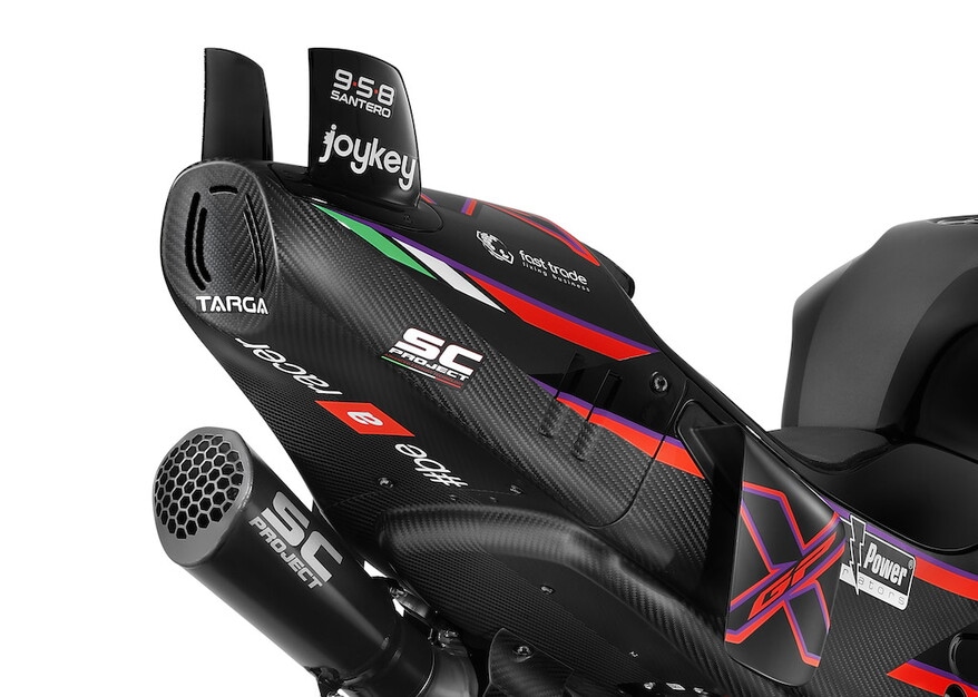 Aprilia RSV4X-GP: le foto